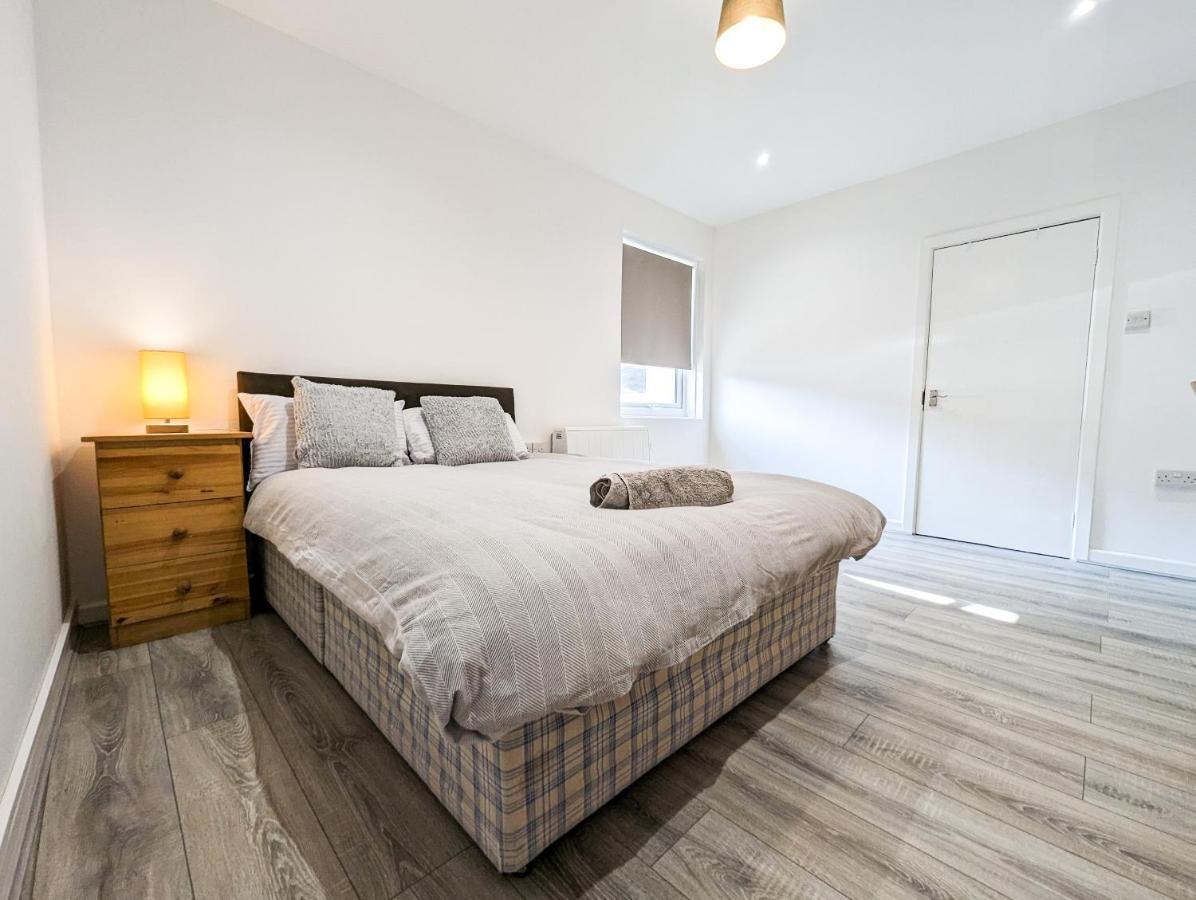 Cozy Central Apartments - With Private Kitchens & Bathrooms 포츠머스 외부 사진